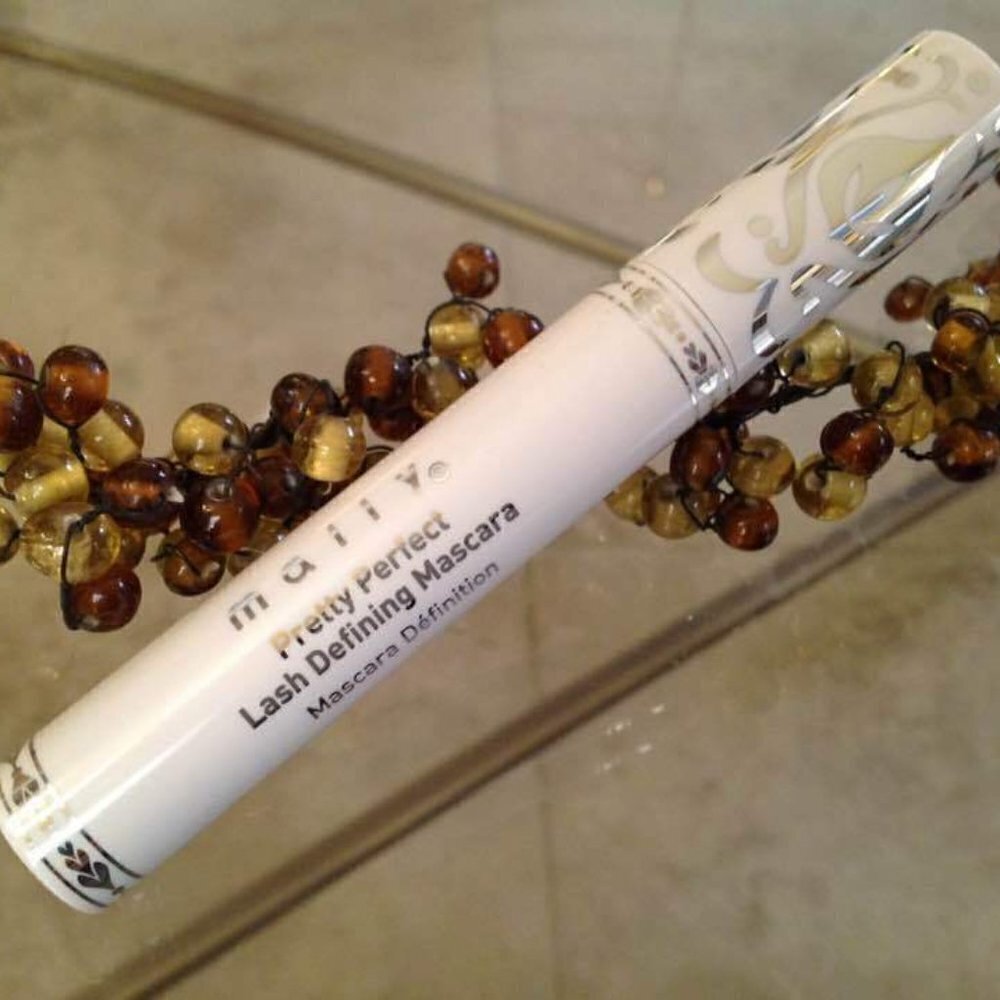 Mally Beauty Disney's Frozen Pretty Perfect Lash Defining Mascara in Black NEW